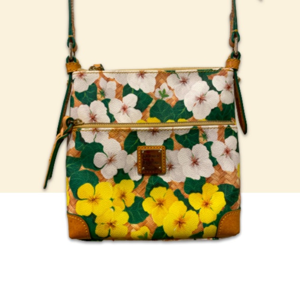 Gorgeous *Rare* Dooney & Bourke Pansy Crossbody EUC
